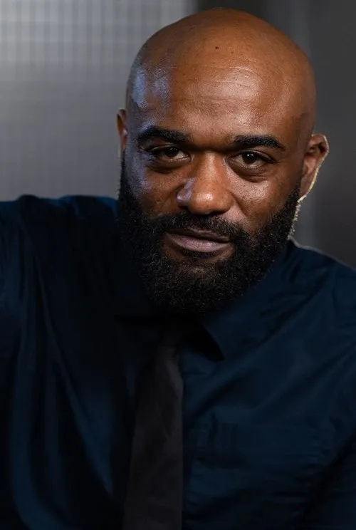 Clark Kohler ha trabajado con Noa Pharaoh en 1 ocasiones