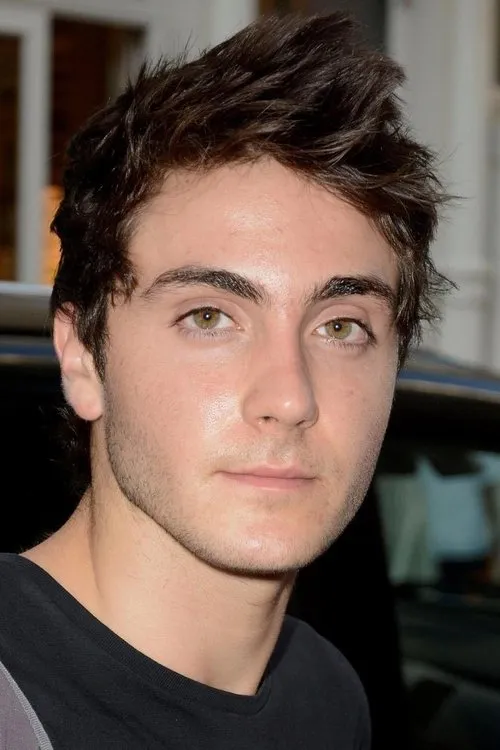 Angela Sprinkle ha trabajado con Noah Silver en 1 ocasiones