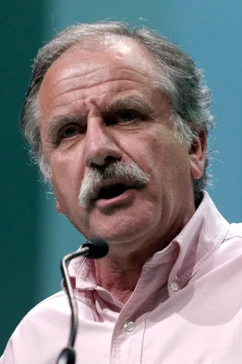 Noël Mamère interpretando a Self (archive footage)