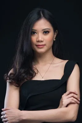 Dina 'Sabun Colek' ha trabajado con Noella Sisterina en 1 ocasiones