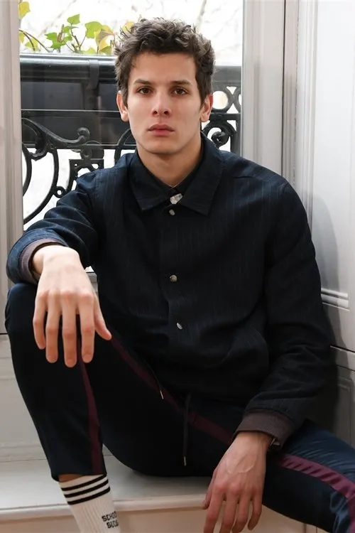 Vassili Schneider ha trabajado con Noham Edje en 2 ocasiones