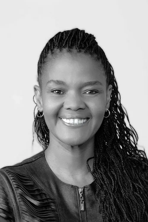 Harriet Manamela ha trabajado con Nomonde Mbusi en 1 ocasiones