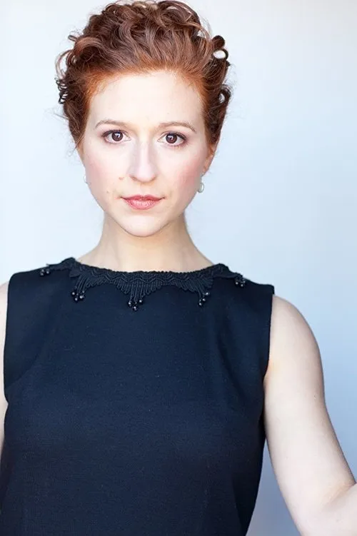 Adam Poss ha trabajado con Nora Fiffer en 1 ocasiones