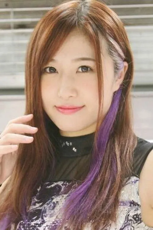 Nori interpretando a Nori