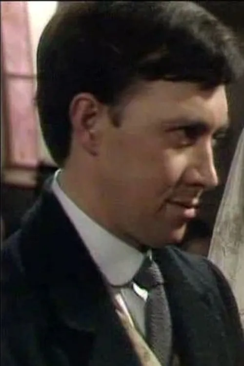 Stephanie Hull ha trabajado con Norman Comer en 1 ocasiones