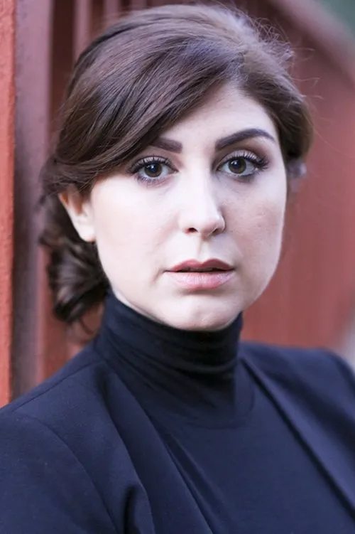 Nour Bitar interpretando a Rima