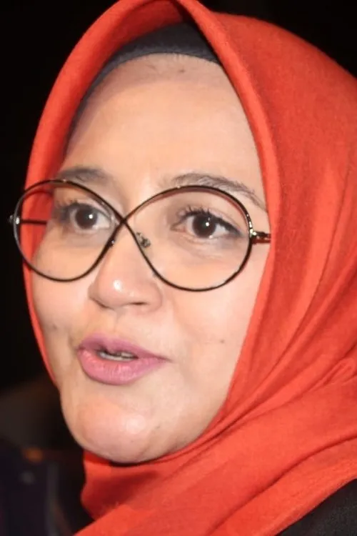 Novia Kolopaking interpretando a Emak