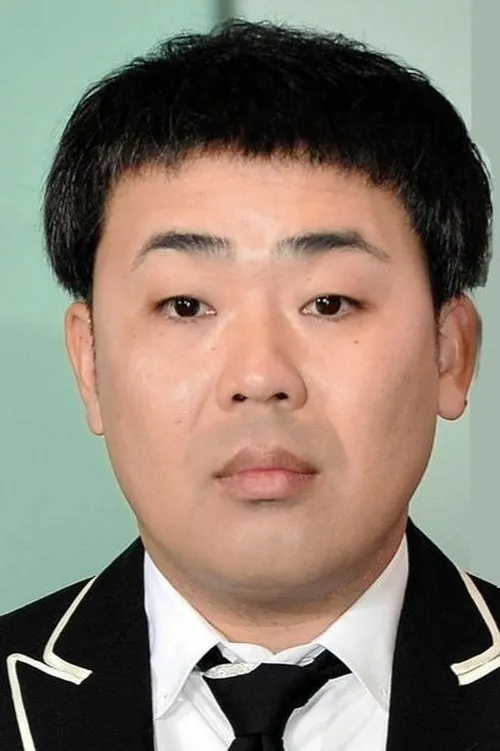 Nozomu Iwao interpretando a Sudo