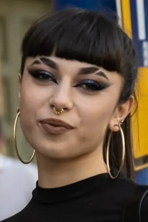 Numa Paredes — personaje: Inés