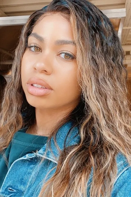 Núria Real — personaje: Patrícia Barros