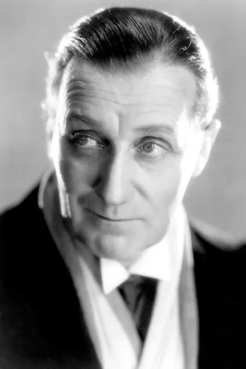 O. P. Heggie interpretando a J.K. Patterson