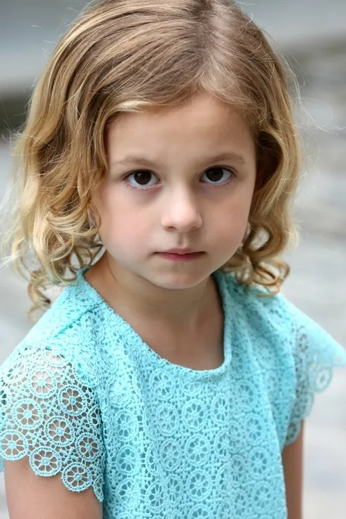 Oakley Bull — personaje: Leila Bennett