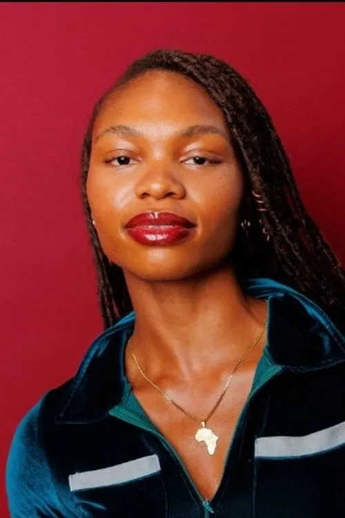 Obinne Onyeador interpretando a Abeni Balogun