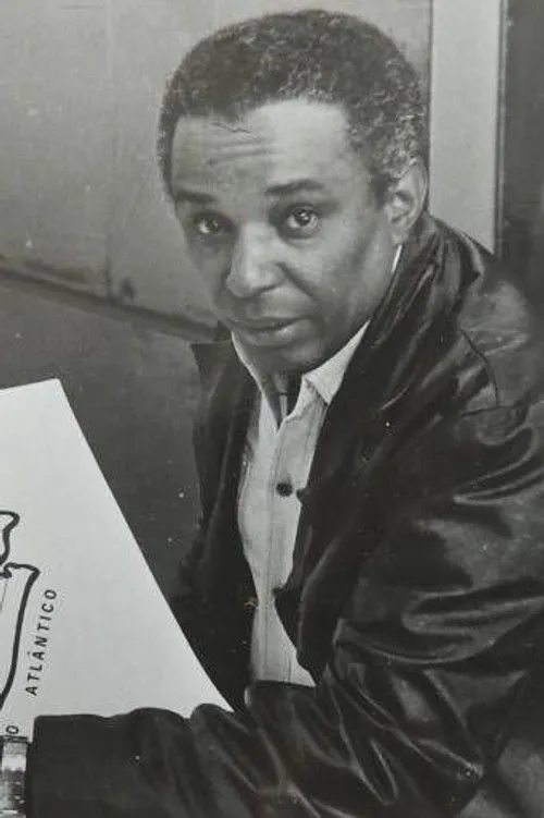 Odilon Lopez interpretando a Seu Otávio