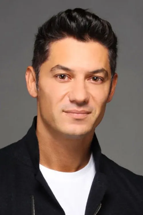 Özkan Ayalp ha trabajado con Okan Çabalar en 1 ocasiones