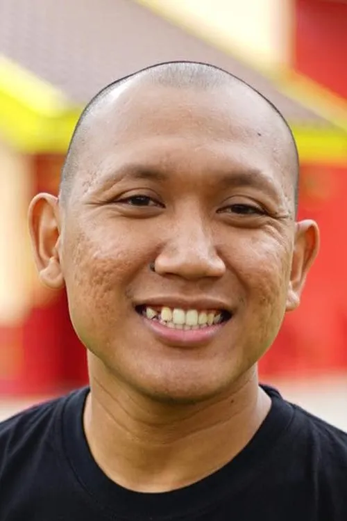 Bintang Ma'rifat ha trabajado con Oki Rengga en 1 ocasiones