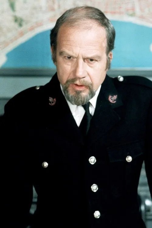 Eugene Deckers ha trabajado con Olaf Pooley en 3 ocasiones