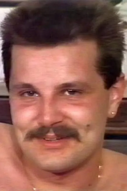 Olaf Tanner interpretando a 