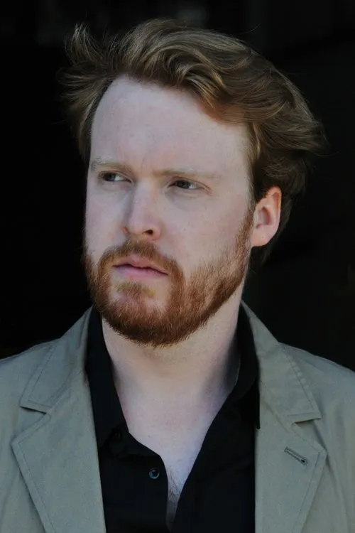 Ole Fischer interpretando a Hubi Dengler