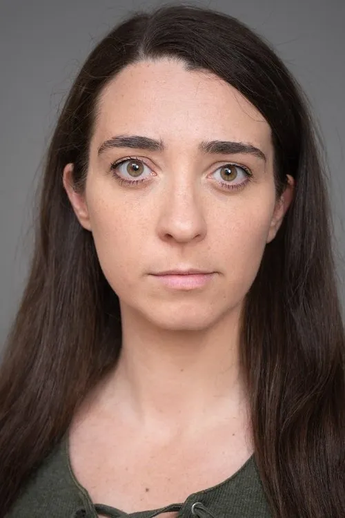 Olga Lamonova interpretando a Sister