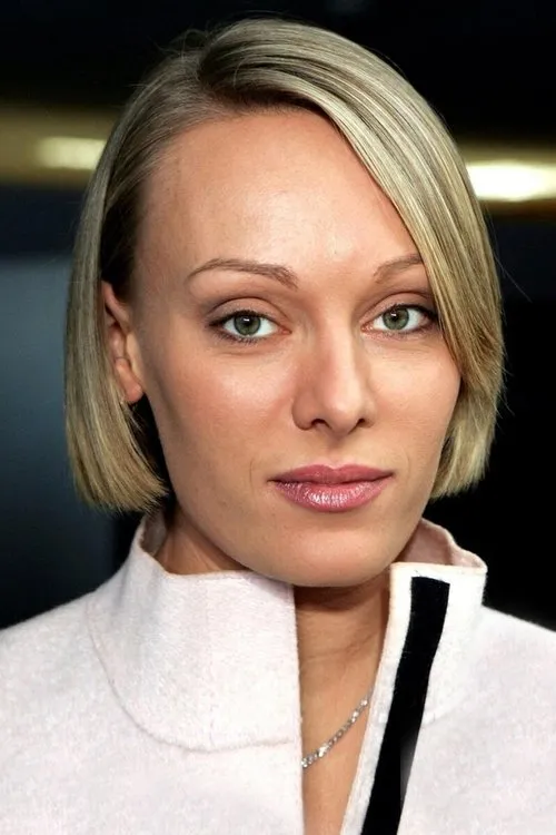 Olga Lomonosova — personaje: Alla Safronova