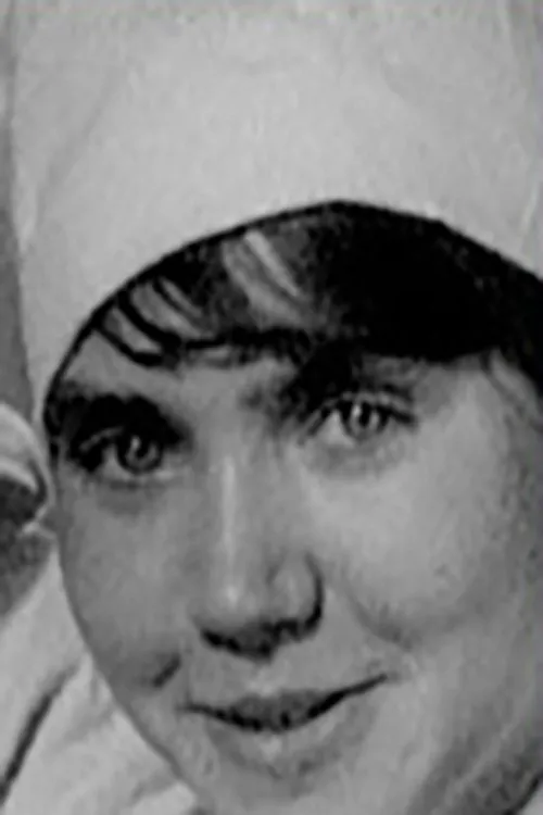 Olga Narovchatova interpretando a 