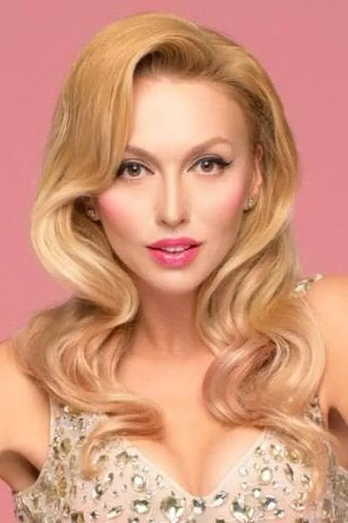 Olia Poliakova interpretando a Ilona