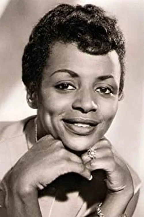 Olive Moorefield interpretando a Zaza