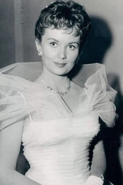 Olive Sturgess interpretando a Nancy Kettle