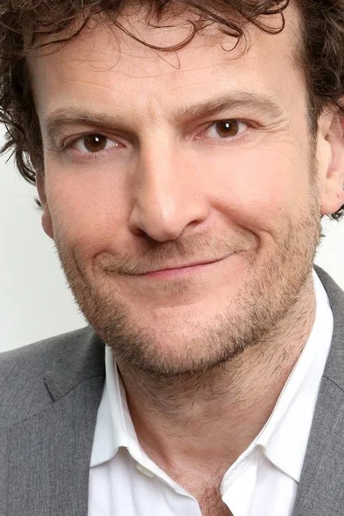 Oliver Driver interpretando a Speed