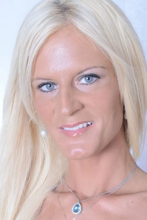 Olivia Blu interpretando a 