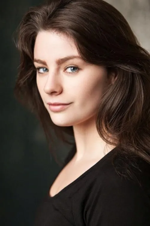 Olivia Moyles interpretando a Veronica