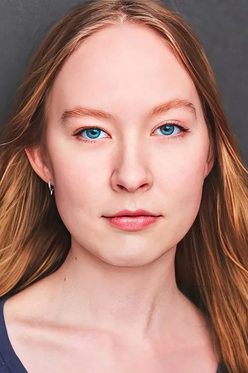 Olivia Simmons interpretando a Emily