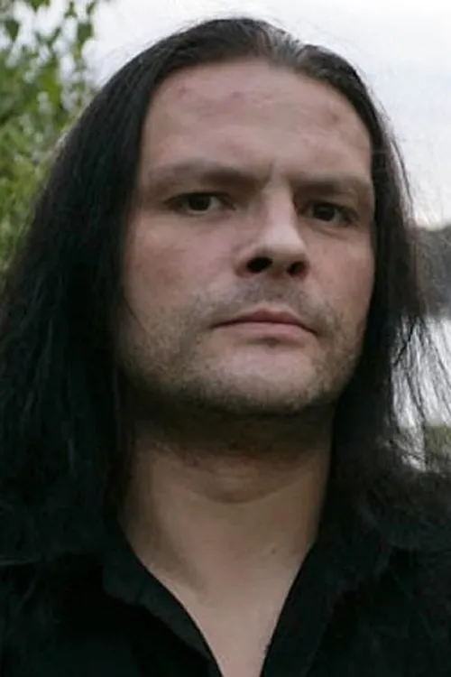 Peter Tägtgren ha trabajado con Olve Eikemo en 1 ocasiones