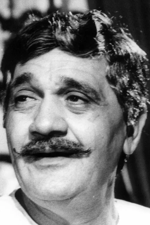 Raj Kapoor ha trabajado con Om Prakash en 2 ocasiones