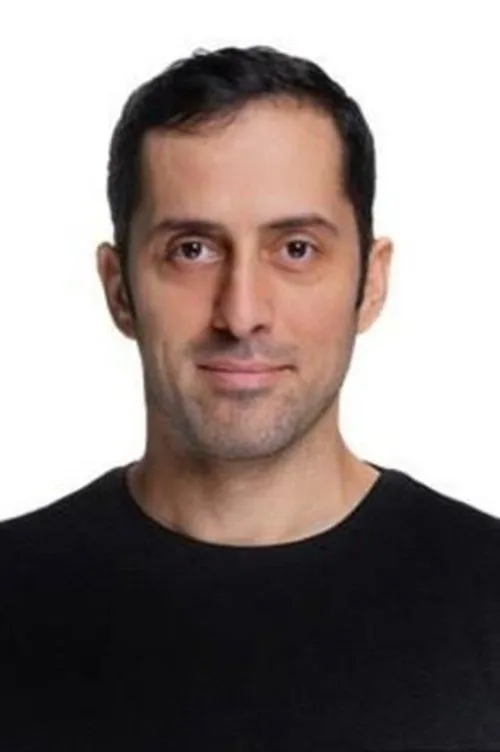 Onur Şirin — personaje: Garson