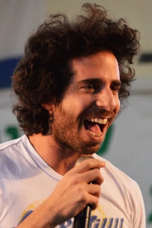 Ori Hizkiah interpretando a Arnav