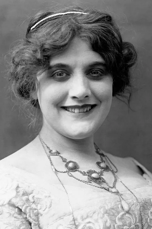 Florence Hackett ha trabajado con Ormi Hawley en 1 ocasiones