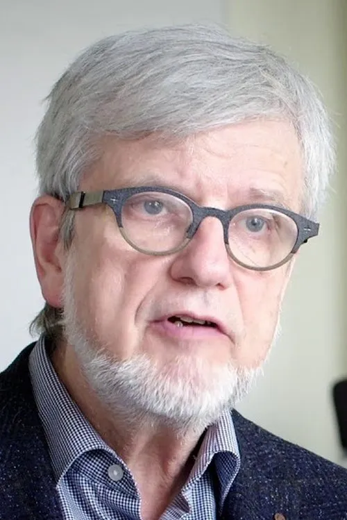 Foto de perfil del actor Ortwin Renn en el reparto