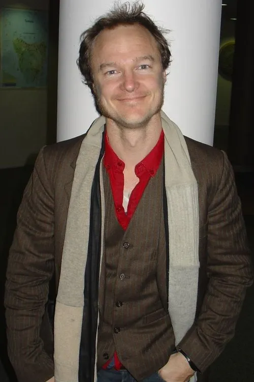 Oscar Redding interpretando a Martin