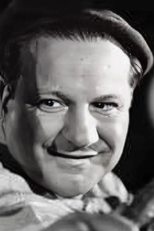 Oscar Villa interpretando a 