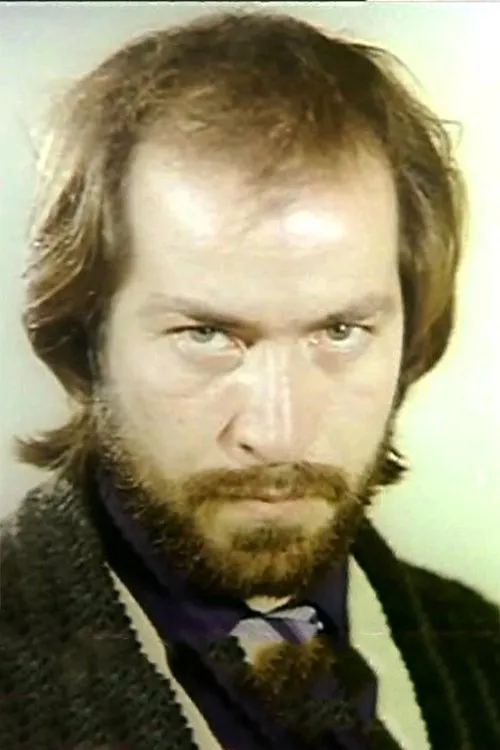 Osman Betin interpretando a Osman