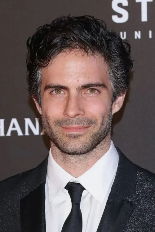 Daniel Miranda ha trabajado con Osvaldo Benavides en 1 ocasiones