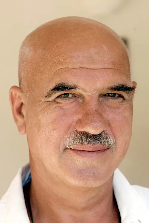 Andrea Guzon ha trabajado con Otto Retzer en 3 ocasiones