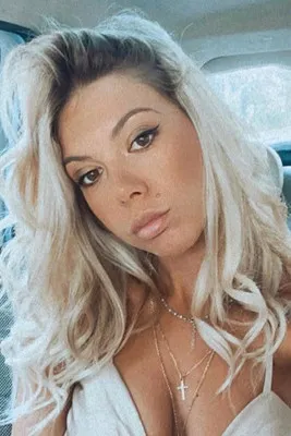 ?st????? ?e?t???? ha trabajado con Oursoula Vlahou en 1 ocasiones