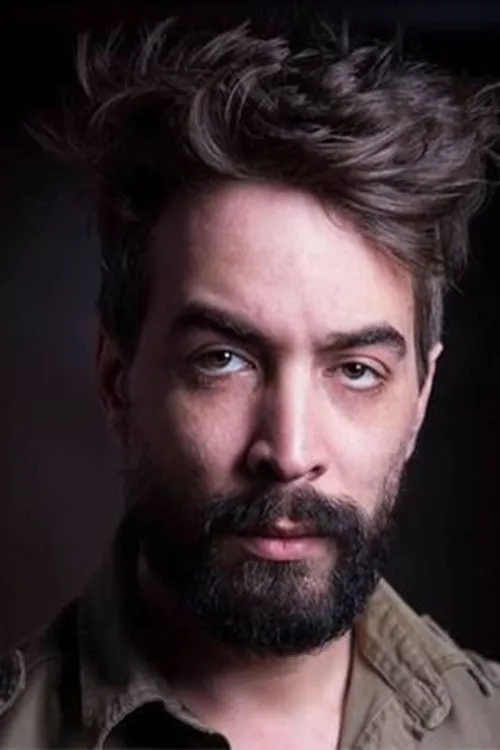 Oussama Bastaoui — personaje: Tayibi