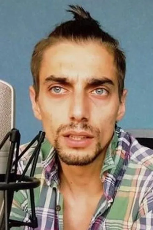 Ovanes Torosian interpretando a 