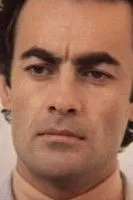 Mikael Dovlatyan ha trabajado con Ovanes Vanyan en 1 ocasiones