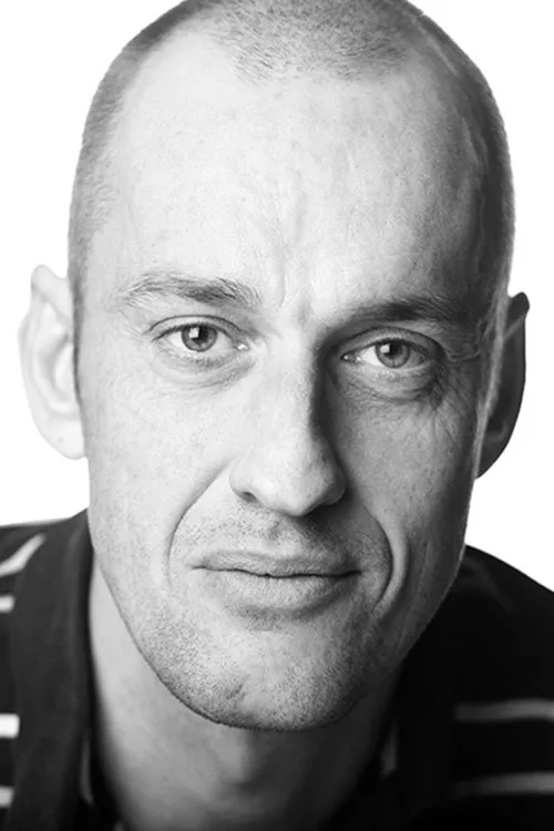 Hannah Alem-Davidson ha trabajado con Ove Wolf en 1 ocasiones