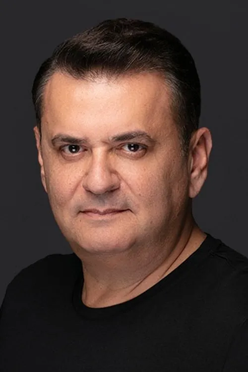 Foto de perfil del actor Özden Özgürdal en el reparto